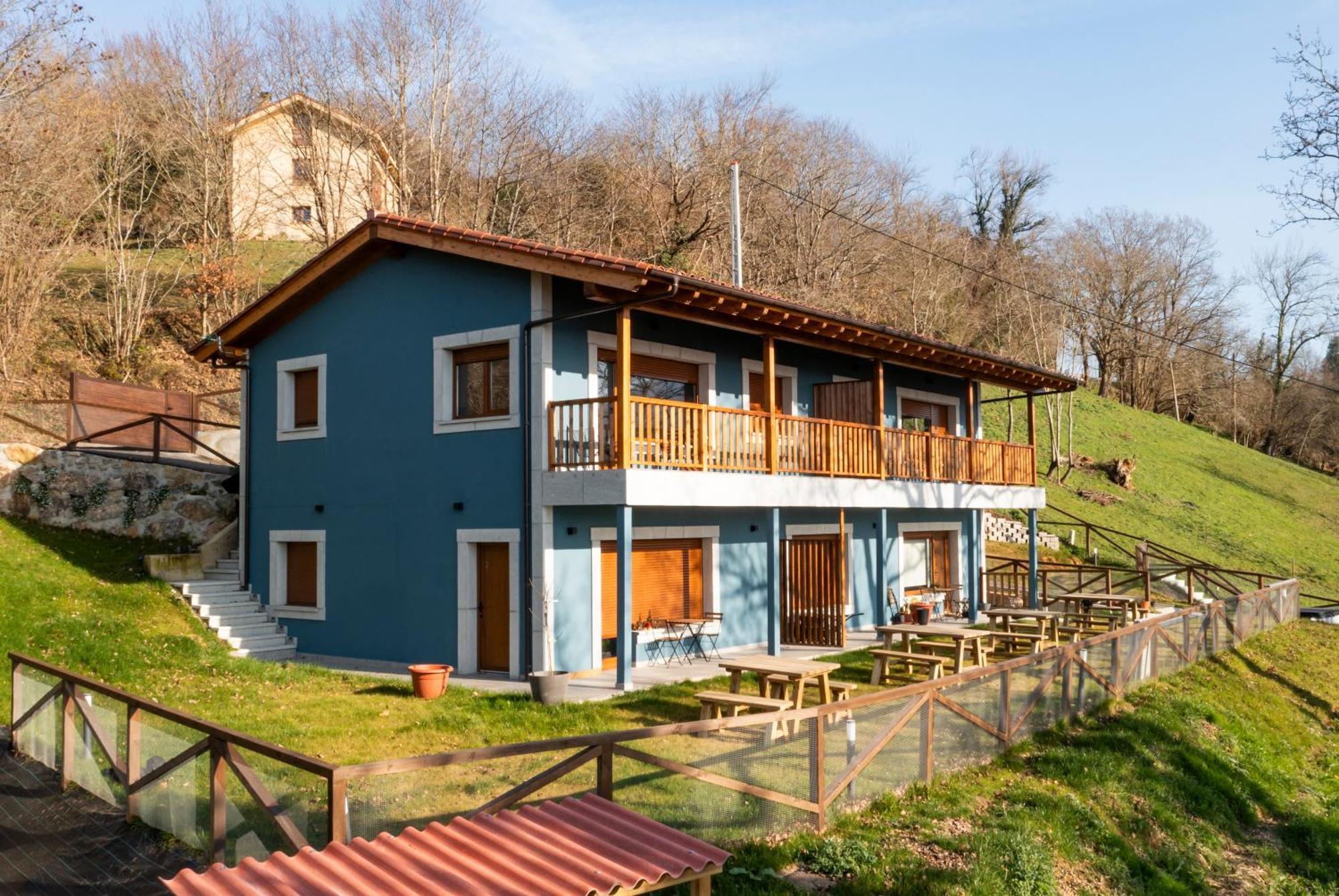 Apartamentos Montes Vindios Onís Exteriér fotografie